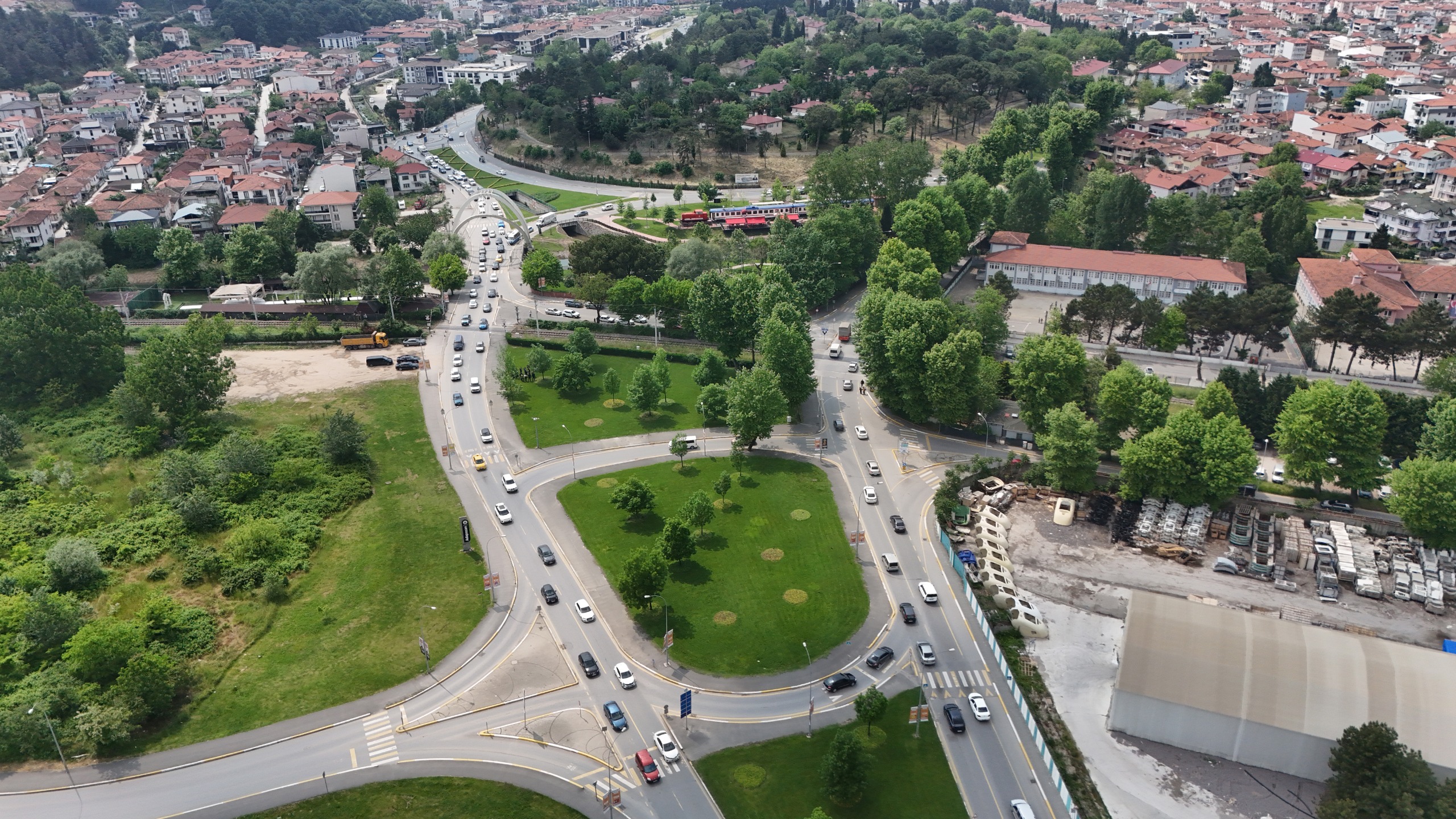 Mithatpaşa’da köprülü kavşak projesiyle ulaşım kesintisiz sağlanacak