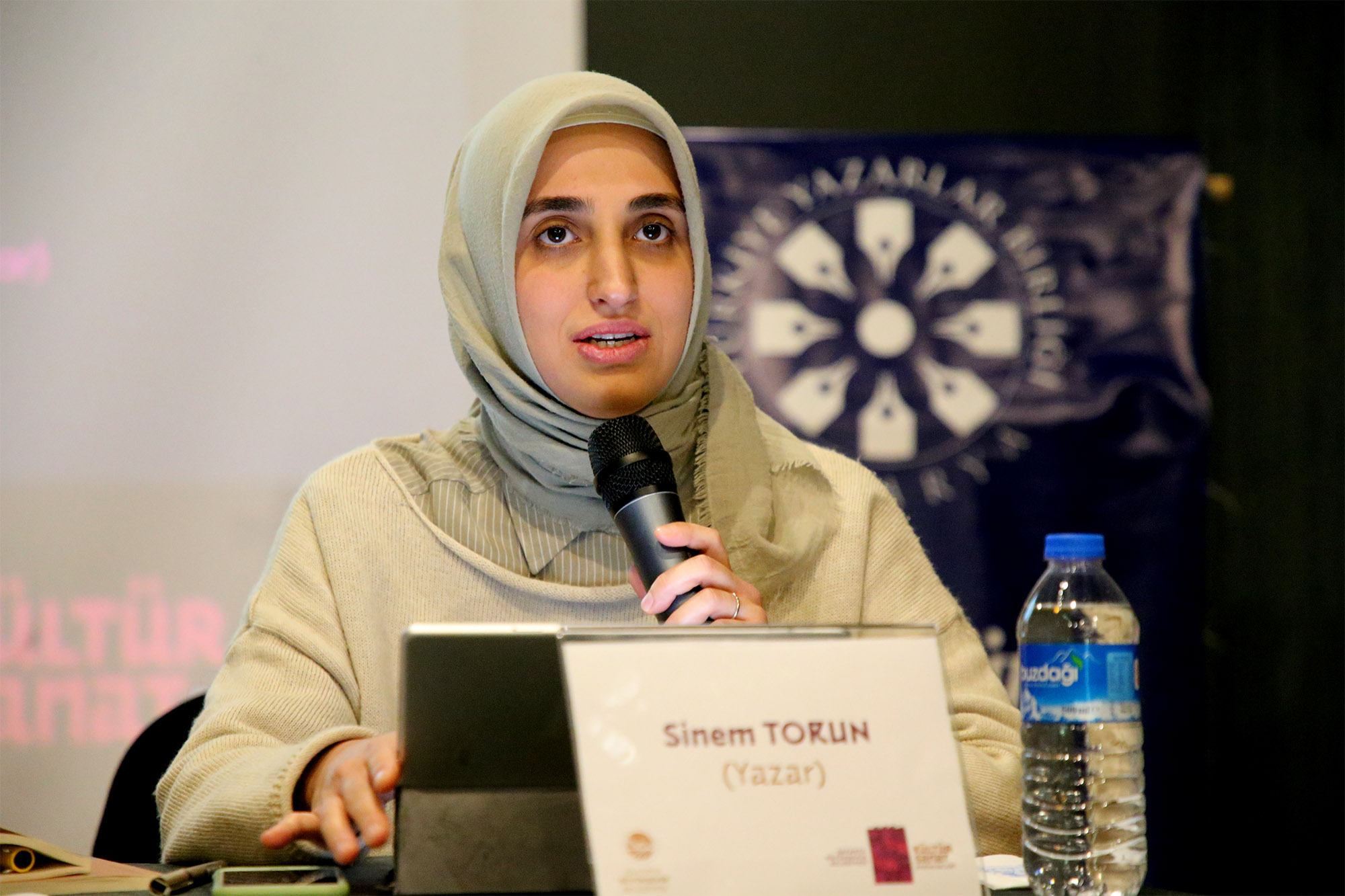 Sakaryalı yazarlarla yuvada ‘sanat’ dolu sohbet