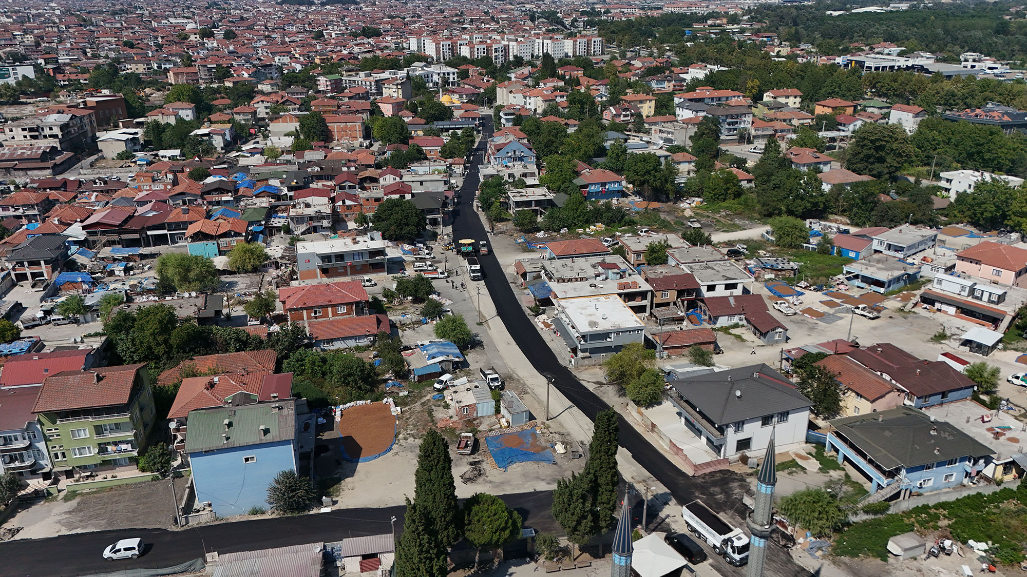 Erenler’de 19 sokağın altyapı ve üstyapısına Büyükşehir eli