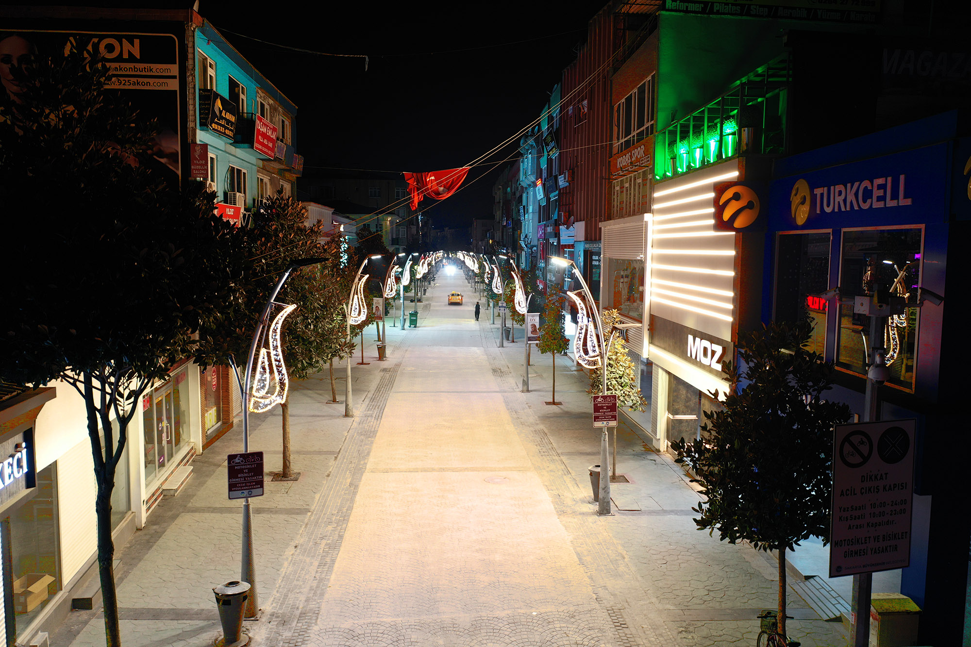 Çark Caddesi binlerce misafirini yeni yüzüyle ağırlıyor