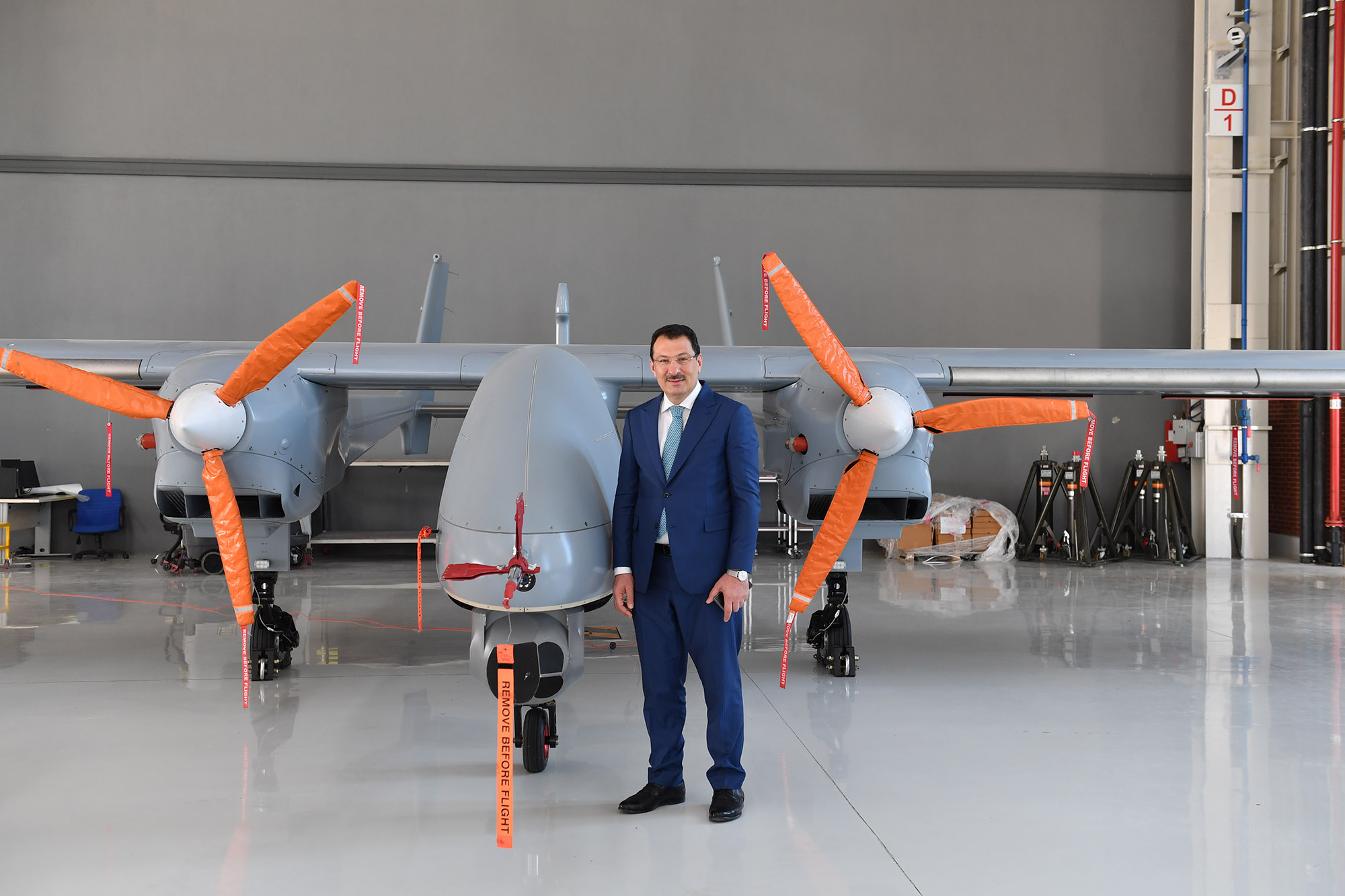 “Savunma sanayi ülkemizin gurur kaynağı olan eserlere imza atmaya devam edecek”