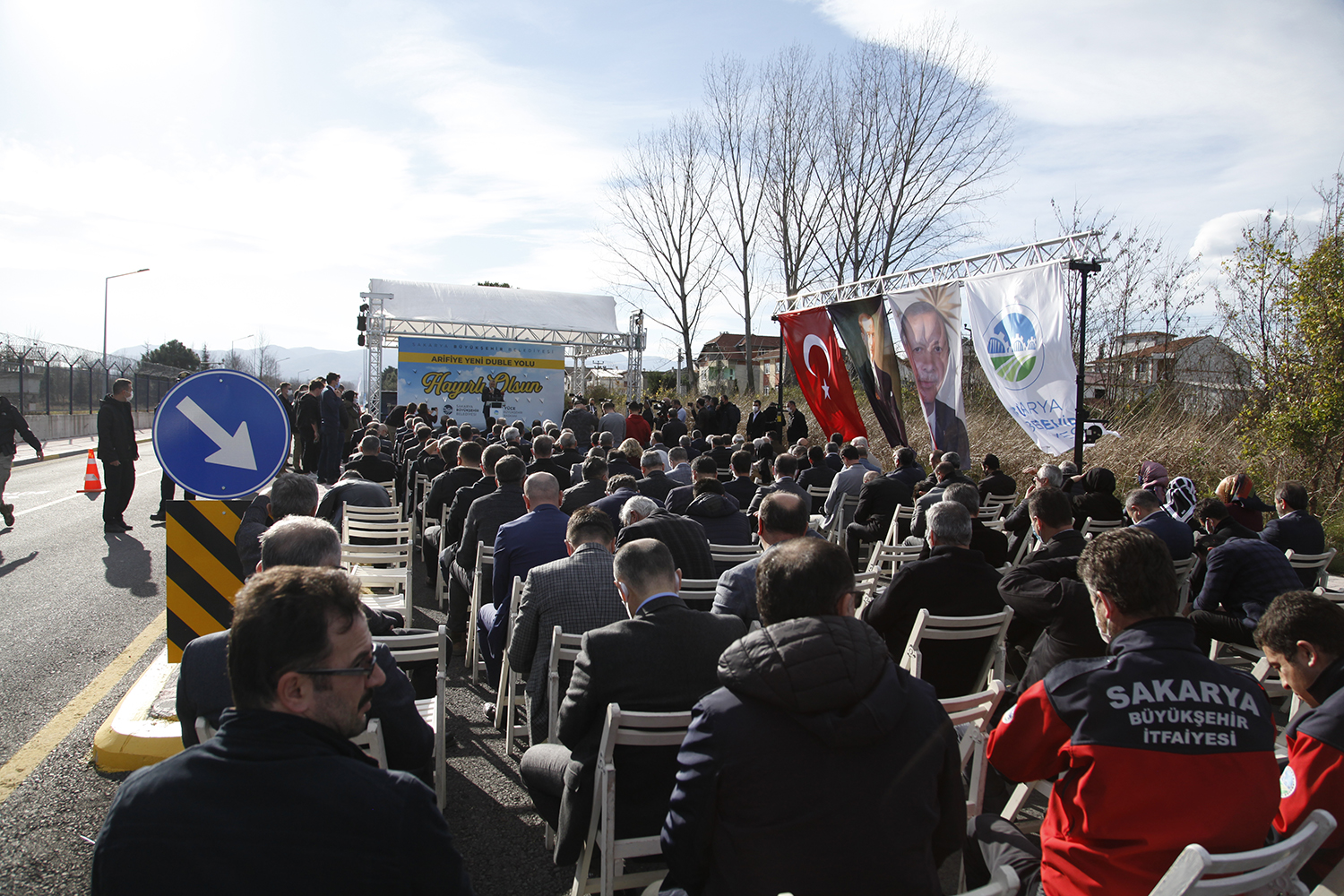 “Arifiye’nin yeni duble yolu ve gasilhane hayırlı olsun”