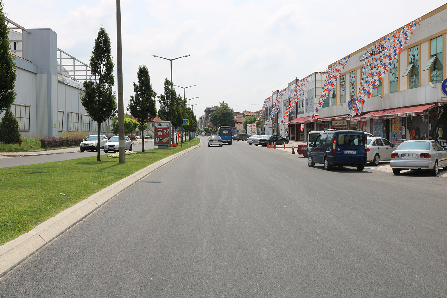 Sakarbaba Caddesi yeni yüzüne kavuştu