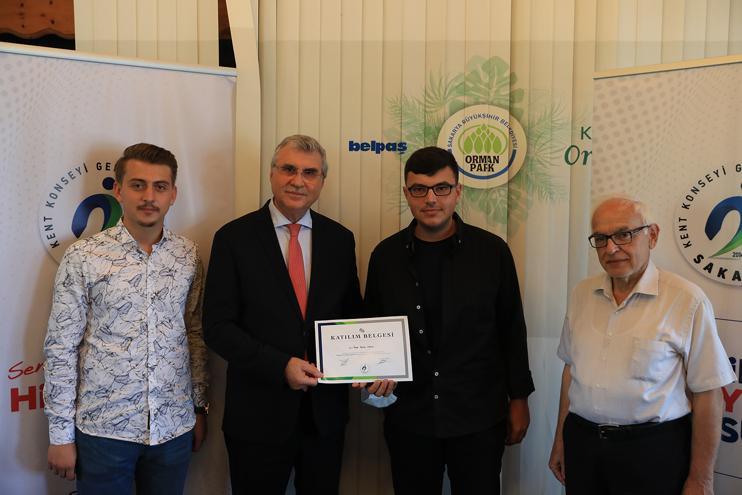 Başkan Yüce, Gençlik Meclisi öğrencileriyle bir araya geldi