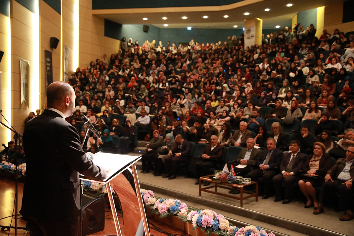 Sapanca Şiir Akşamları’na görkemli açılış