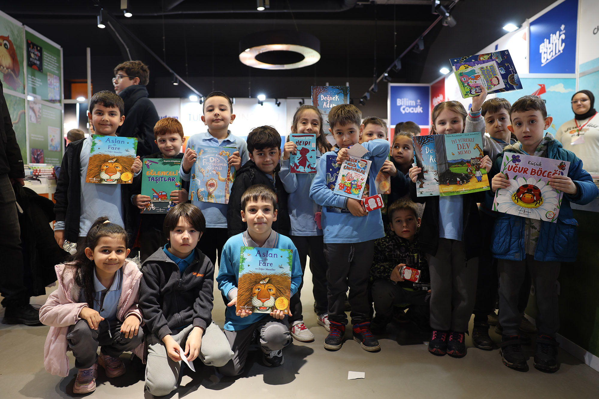 Sakarya Çocuk Edebiyatı Fuarı’na akın ediyor: 2 günde rekor katılım