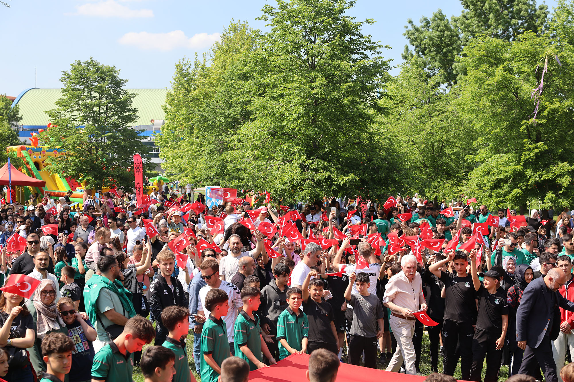 Aziz Duran Parkı’nda 19 Mayıs şöleni yaşandı