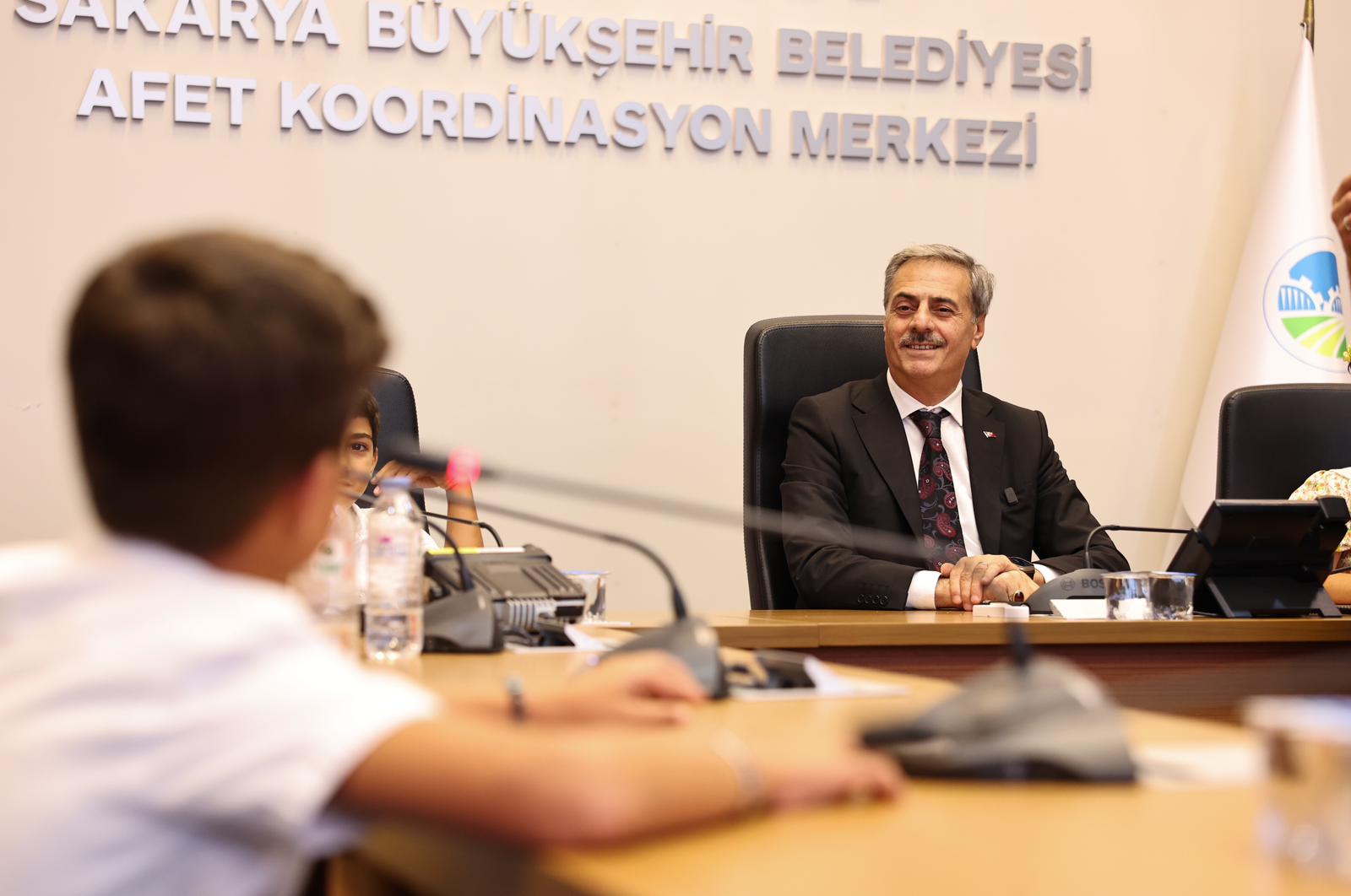 Gazze hareketiyle gönülleri fetheden minikler Yusuf Alemdar’ın misafiri oldu: “Sizlerle gurur duyuyorum”