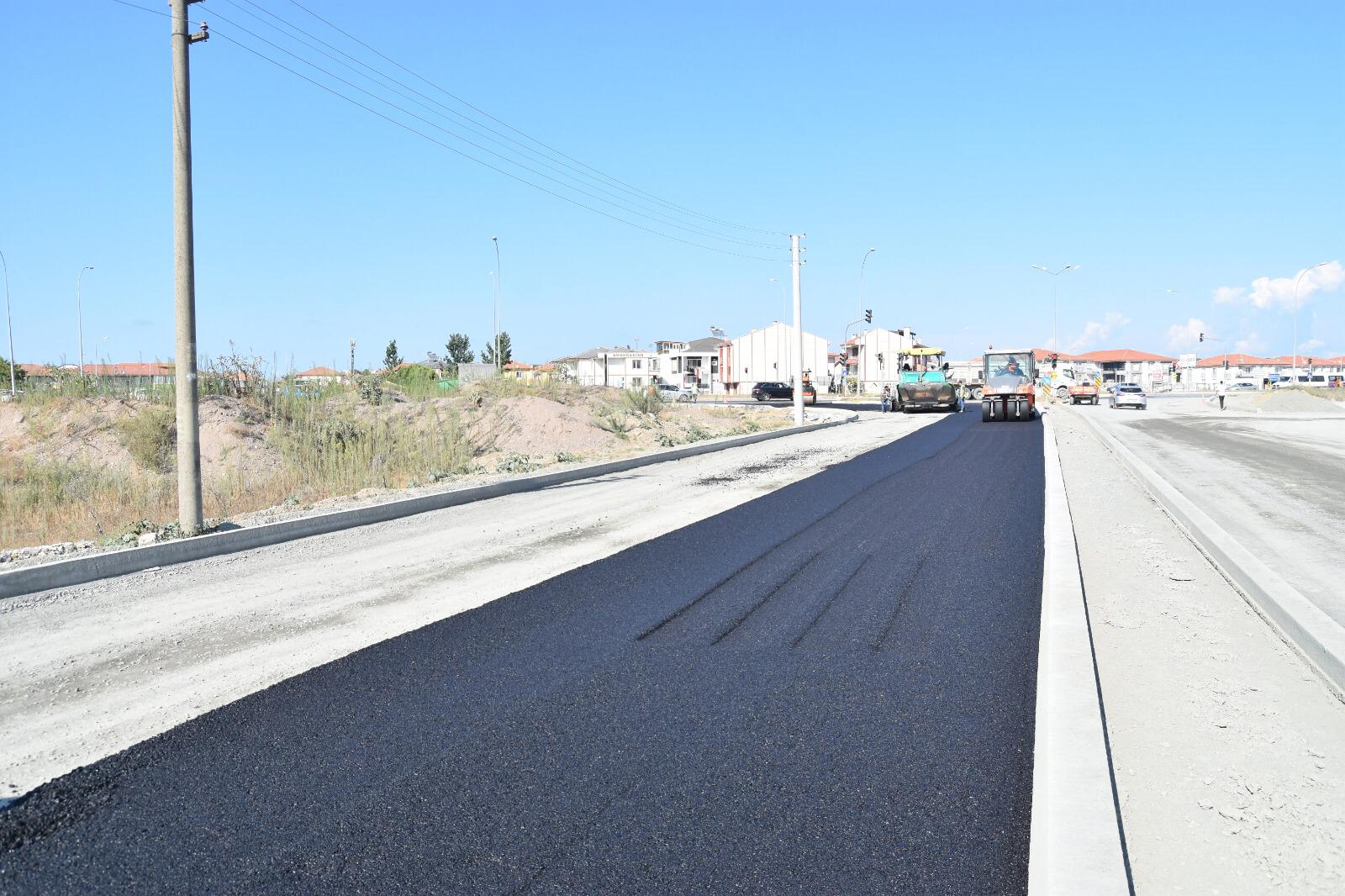 Karasu’da asfaltın ikinci etabı başladı