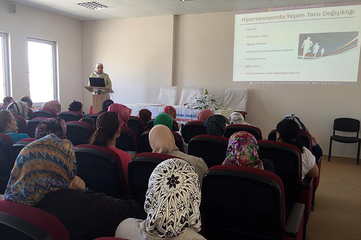 Arifiye SAMEK’te Sağlık Semineri