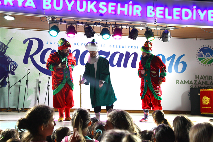 Mobil Sahne Turlarına Devam Ediyor