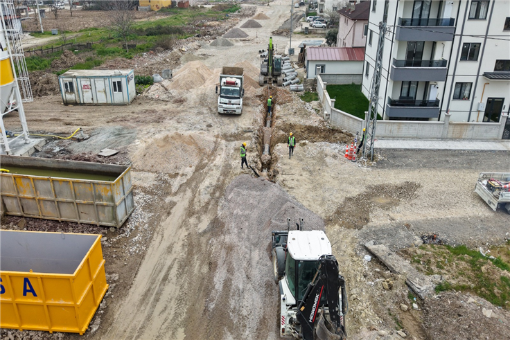 Arifiye Hanlı Mahallesi’ne yeni yağmur suyu ve atık su altyapısı kazandırılıyor