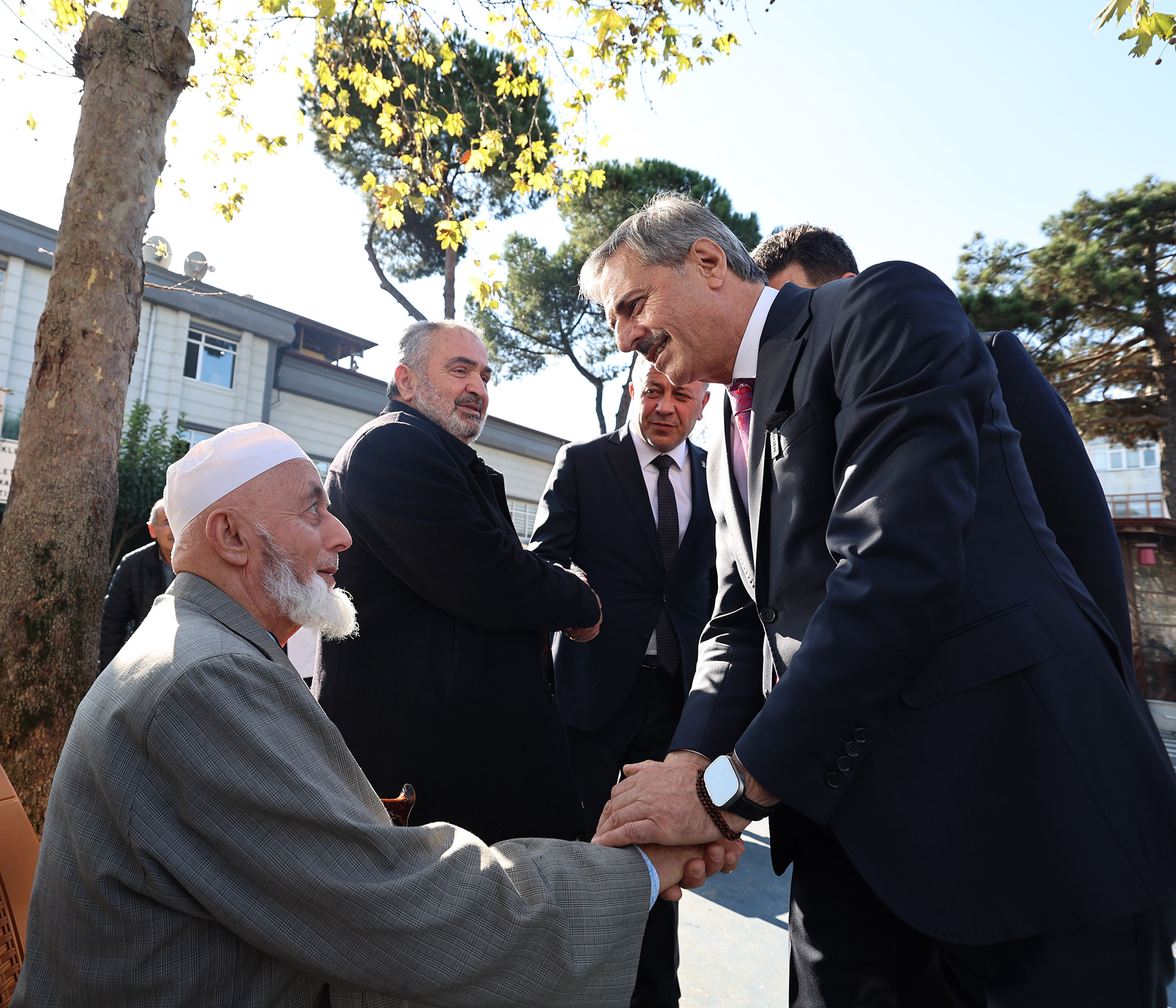 “Dayanışma ve kardeşlikle anlam kazanan Ramazan’ımız mübarek olsun”