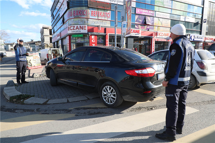 Her köşe başında aynı hatırlatmayı yapıyorlar: Bu şehir hepimizin…