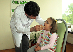 Engelli Öğrencilere Diş Taraması