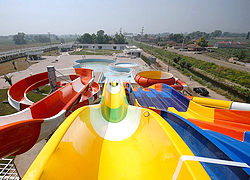 Aquapark Açılışa Hazırlanıyor