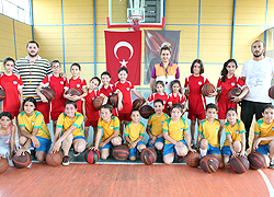 Geleceğin Yıldızları Yetişiyor