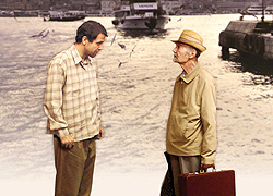 Altın Kozalı Filmi Yönetmeni Anlatacak