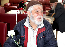 Büyükşehir Yaşlıların Yanında