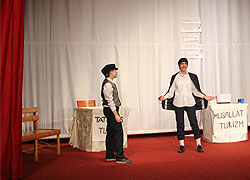 Tiyatro Şenliği Başladı