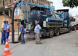 Erenler'in Altyapısı Temizleniyor