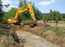 SASKİ Dereleri Temizliyor 