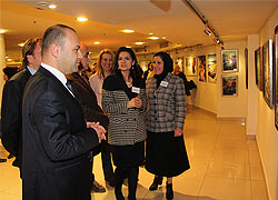 Karma Resim Sergisi AKM'de