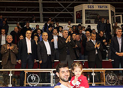 Büyükşehir'e Muhteşem Destek
