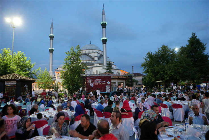 İftar buluşmalarında sıra Akyazı’da