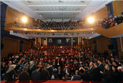 Kalbi ve Kapısı Herkese Açık Güzel İnsan