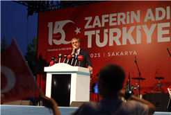 “O gece dünya, inananların vatan uğruna neler yapabileceğini izledi”