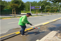 Temizlik çalışmalarıyla bisiklet yolları daha güvenli hale getiriliyor