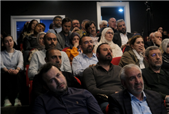 “Kur’an, bizi evrenle, hayatla ve Allah’la olan bağımızı yeniden kurmaya çağırıyor