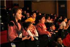 Gün boyu devam etti; Büyükşehir’den tiyatro şöleni