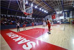 Dev adamlardan kritik galibiyet: 76-65