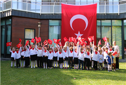 SGM öğrencileri 29 Ekim Cumhuriyet Bayramını coşkuyla kutladı