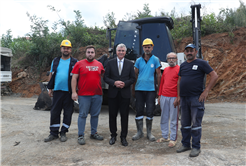 Sapanca Mahmudiye’de asfalt çalışmaları tamamlanıyor