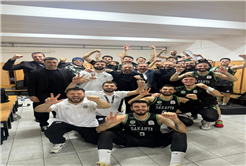 Namağlup Büyükşehir İzmir’den de galip döndü: 13’te 13