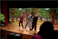 ‘Arkadaşım Dalmaçyalı’ oyunu minik sanatseverler ile buluştu