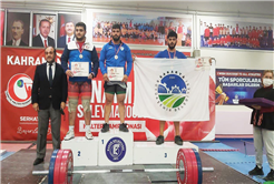 Büyükşehir'in haltercileri şampiyonaya damga vurdu