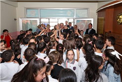 Minik Ravza arkadaşlarına verdiği ‘Yusuf Alemdar’ı getireceğim’ sözünü tuttu