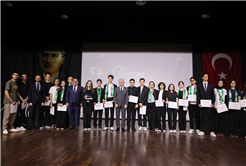 Genç tiyatrocuların sahne aldığı festivalde kazananlar belli oldu