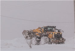 Büyükşehir şehrin merkezinden en uzak noktasına kadar müdahalelerini sürdürüyor