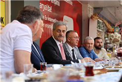 “Şehrimizin hafızası olan esnaflarımızla bir ve beraber olmaya devam edeceğiz”