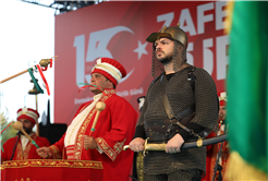 “O gece dünya, inananların vatan uğruna neler yapabileceğini izledi”