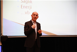 “İnsanların işlerini kolaylaştırırsanız başarılısınız”