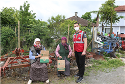 Ferizli’de hanelere maskeler ulaşmaya başladı