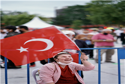 Demokrasi nöbetimiz hiç bitmeyecek