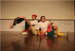 “İki Bavul Dolusu” minikler tarafından ilgiyle izlendi