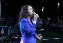 Büyükşehir’in yaz konserleri Millet Bahçesi’nde festival havasına dönüştü: Elif Kayacan’dan unutulmaz performans